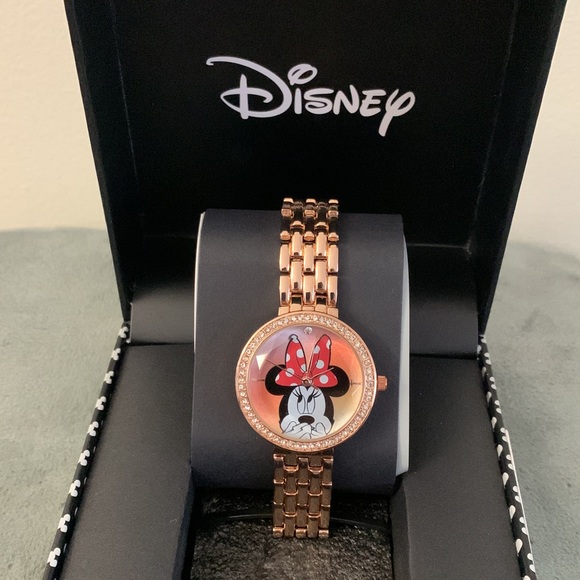 Disney Minnie Womens rose-gold Tone Bracelet Watch -NEW - Picture 3 of 13